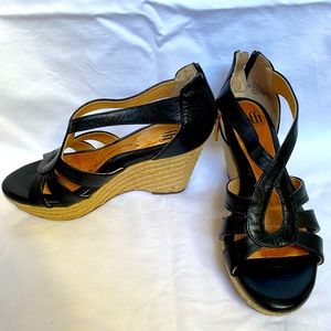 Sofft Black Wedges